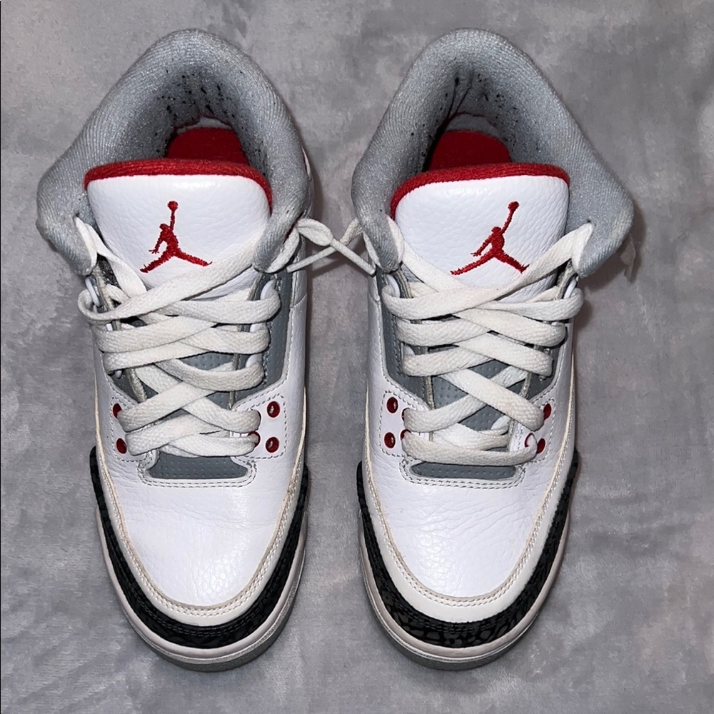 Jordan 3 Retro Fire Red